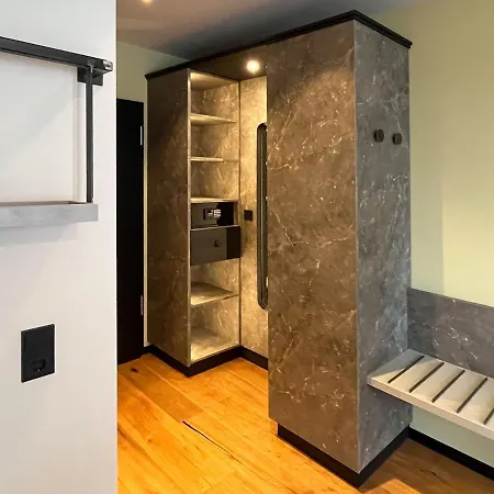 Boutiquehotel Burg Adenbach & Alter Weinbau Bad Neuenahr-Ahrweiler