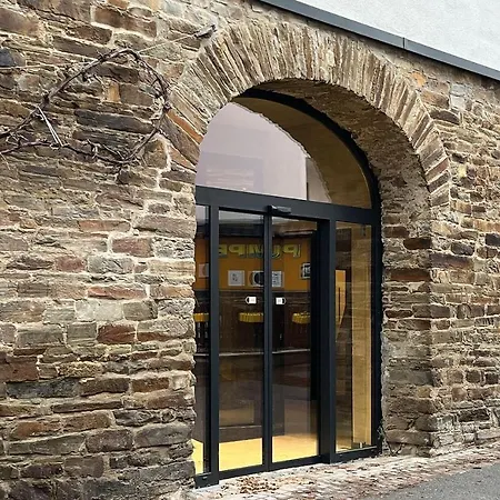 Boutiquehotel Burg Adenbach & Alter Weinbau * Bad Neuenahr-Ahrweiler