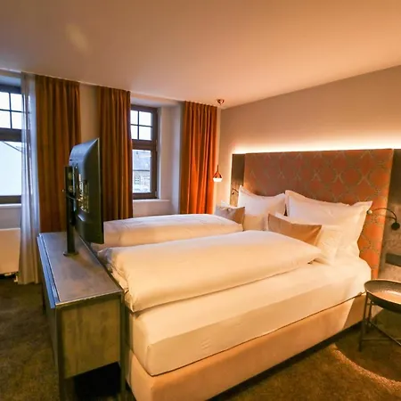 Boutiquehotel Burg Adenbach & Alter Weinbau