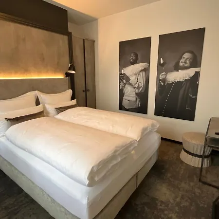 Boutiquehotel Burg Adenbach & Alter Weinbau * Bad Neuenahr-Ahrweiler