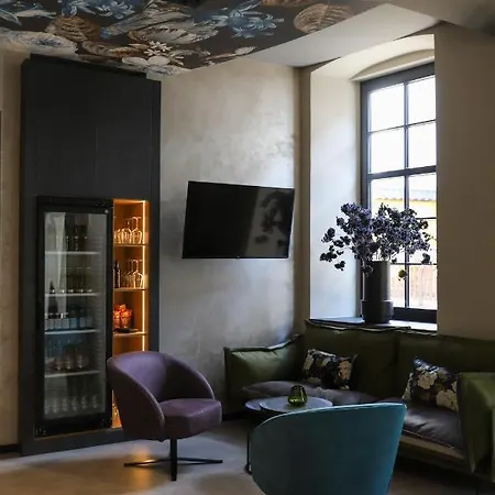 Boutiquehotel Burg Adenbach & Alter Weinbau * Бад-Нойенар-Арвайлер