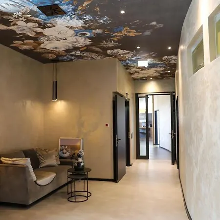 Otel Boutiquehotel Burg Adenbach & Alter Weinbau