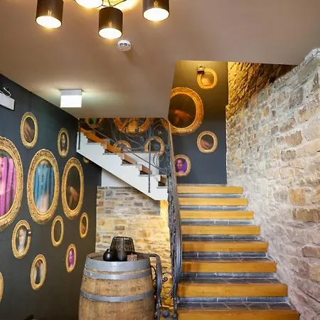 Hotel Boutiquehotel Burg Adenbach & Alter Weinbau *