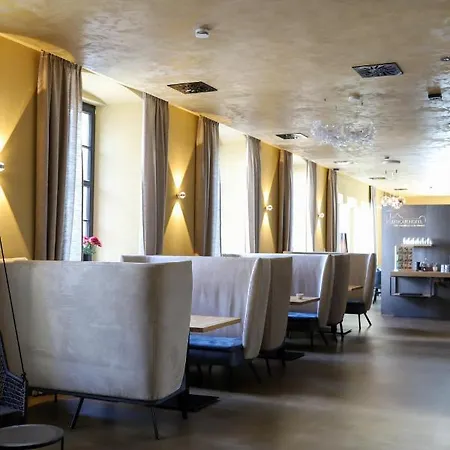 Boutiquehotel Burg Adenbach & Alter Weinbau