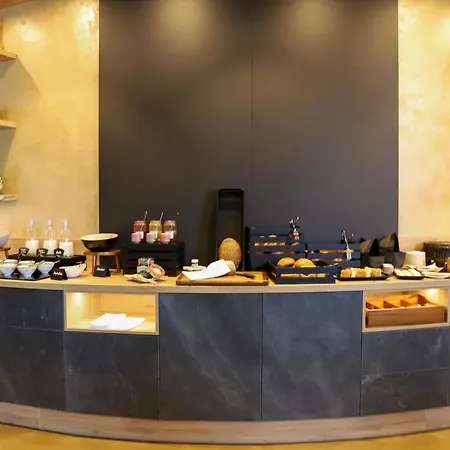 Otel Boutiquehotel Burg Adenbach & Alter Weinbau *