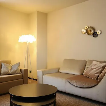 Boutiquehotel Burg Adenbach & Alter Weinbau Otel Bad Neuenahr-Ahrweiler
