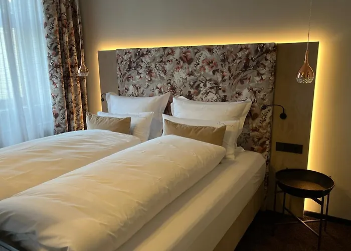 Boutiquehotel Burg Adenbach & Alter Weinbau Hotel