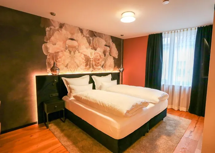 Hotel Boutiquehotel Burg Adenbach & Alter Weinbau Bad Neuenahr-Ahrweiler