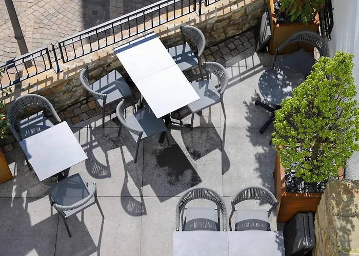 Boutiquehotel Burg Adenbach & Alter Weinbau Hotel