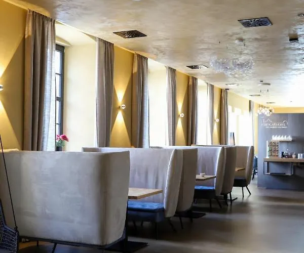 Boutiquehotel Burg Adenbach & Alter Weinbau