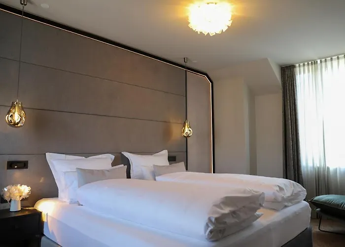 Boutiquehotel Burg Adenbach & Alter Weinbau Hotel