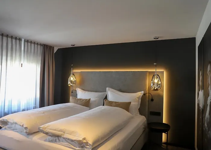 Boutiquehotel Burg Adenbach & Alter Weinbau Hotel Bad Neuenahr-Ahrweiler