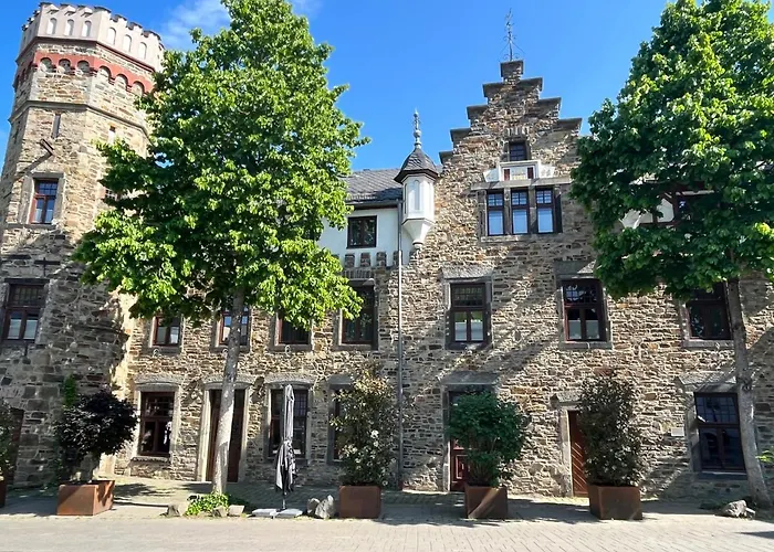 Boutiquehotel Burg Adenbach & Alter Weinbau Bad Neuenahr-Ahrweiler